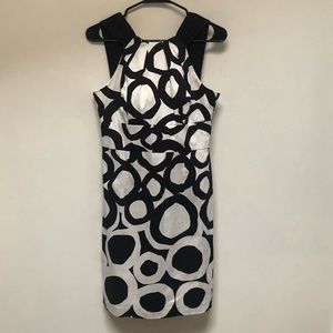London Times Black and White Dress, size 6